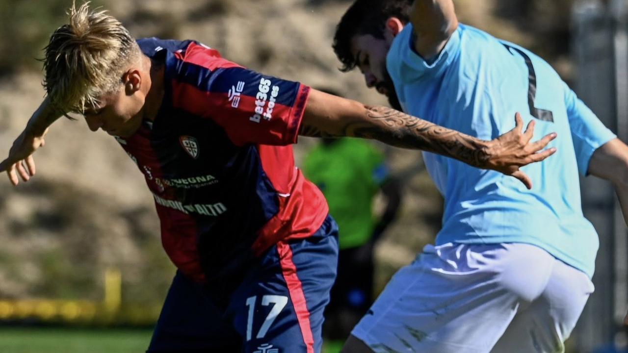 Cagliari, otto gol nell’amichevole a Buddusò: prima doppietta di Belotti