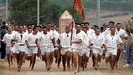 Gli scalzi di Cabras (foto Francesco Pinna)
