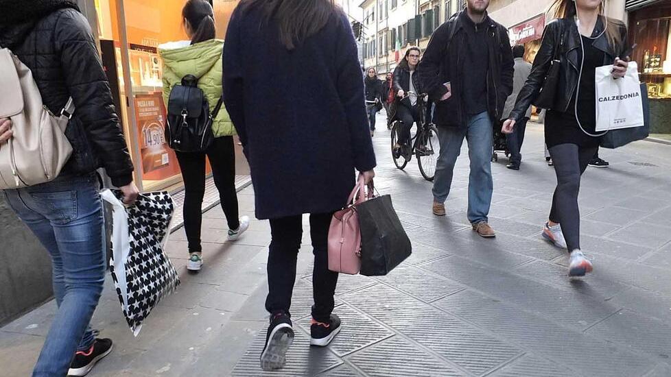 Consumi, l’allarme di Confesercenti Pisa: «In difficoltà i negozi di vicinato»<br>