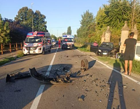 Scontro frontale a Gavassa, grave un 63enne