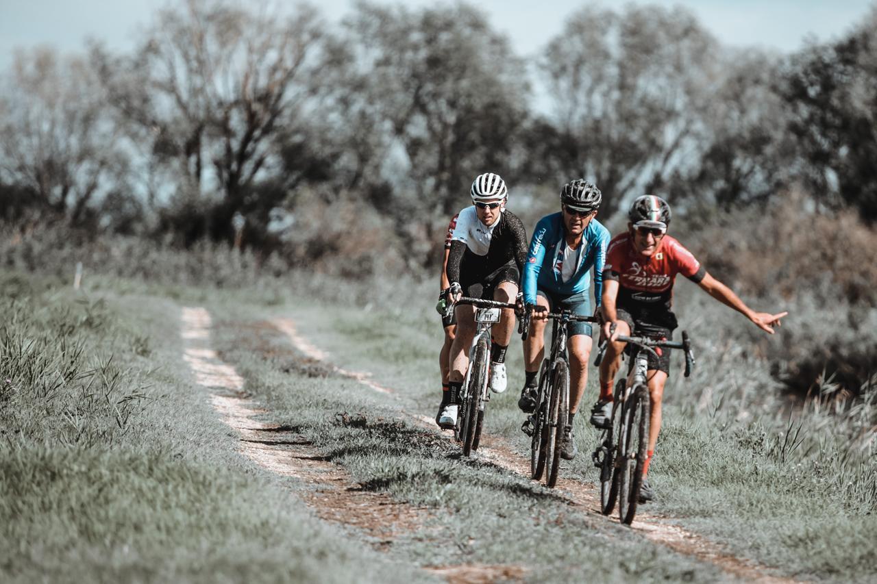 Far Gravel Argenta, avventura a pedali fra terra e mare: come funziona