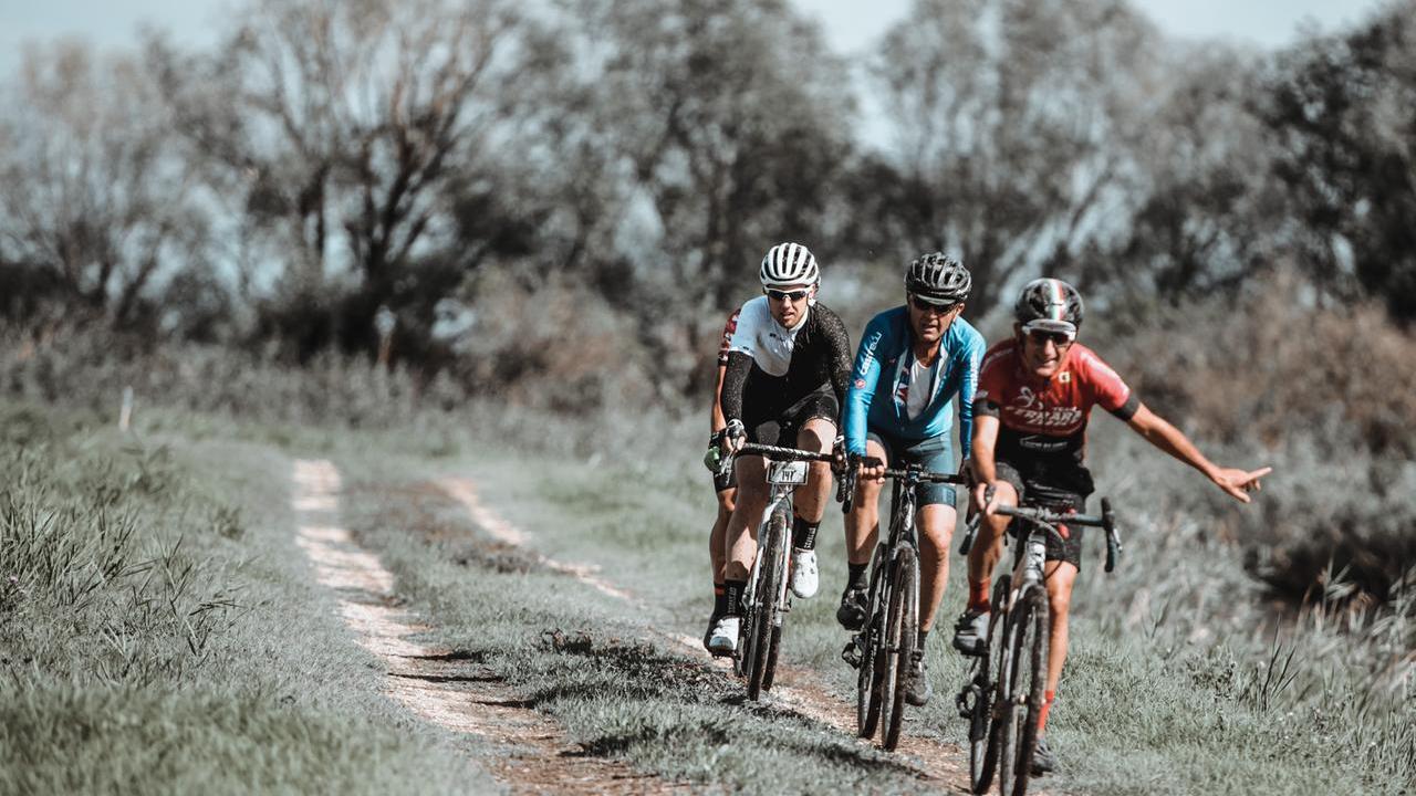 Far Gravel Argenta, avventura a pedali fra terra e mare: come funziona