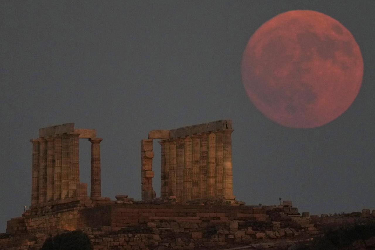
	Cos&igrave; apparir&agrave; la luna questa sera

