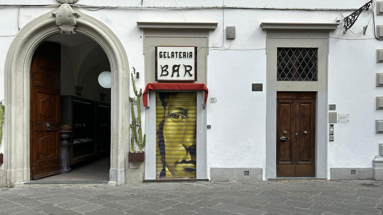 Il bar che sta per riaprire in piazza delle Bigonce