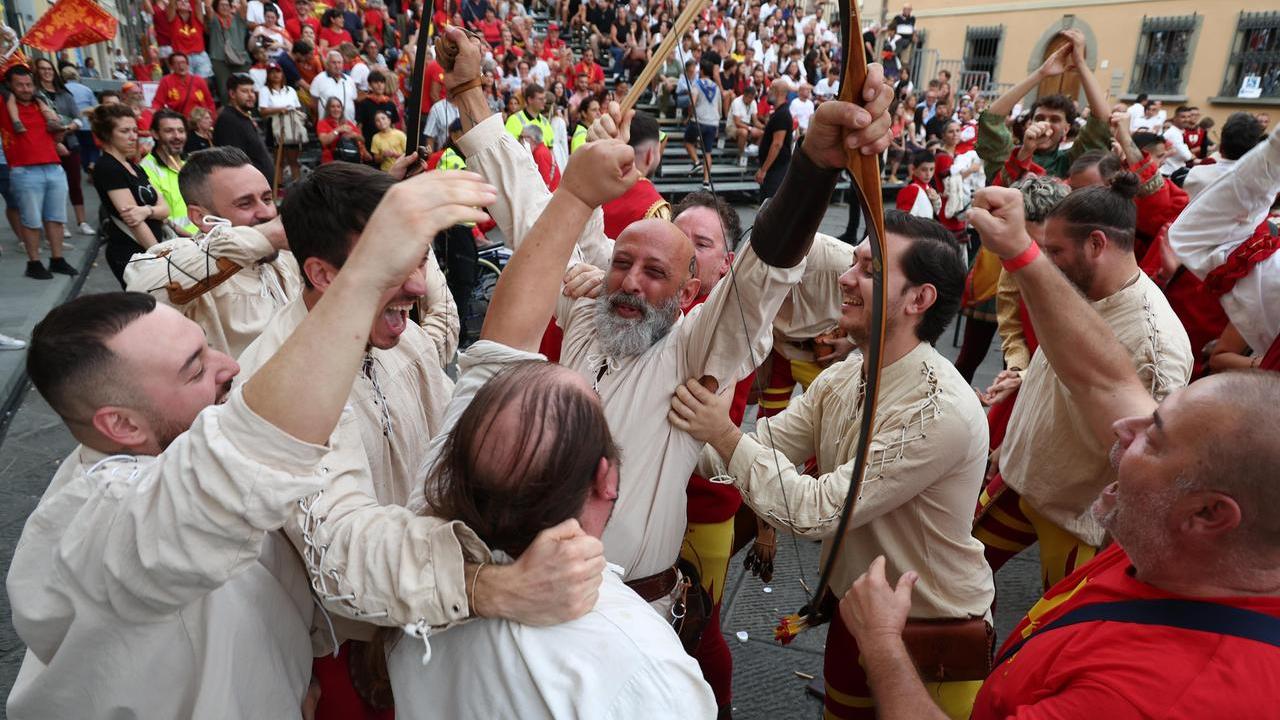 Palio di Pescia 2025, torna a vincere il rione Ferraia. Ma è la festa di tutti