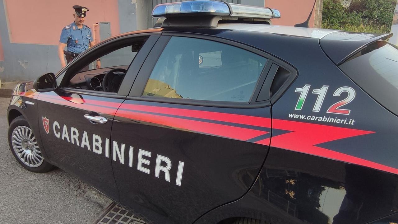 Minacciava la famiglia: 58enne allontanato da casa e con il braccialetto elettronico