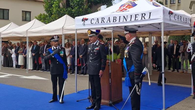 Da sinistra il nuovo comandante regionale Francesco Rizzo, il comandante interregionale Iacobelli e l'uscente Stefano Iasson