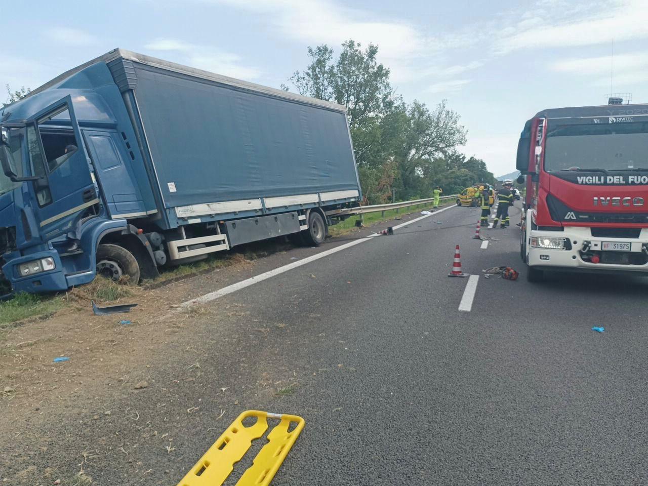 Scende dall’auto, travolta da un tir: morta bimba di San Biagio di Argenta