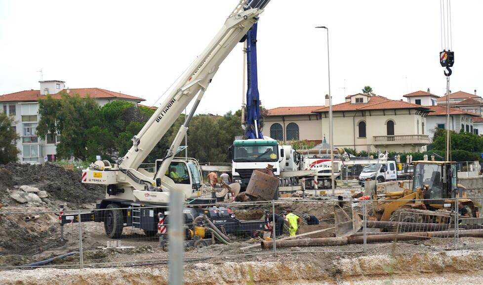 I lavori ai Tre Ponti (foto Stick)