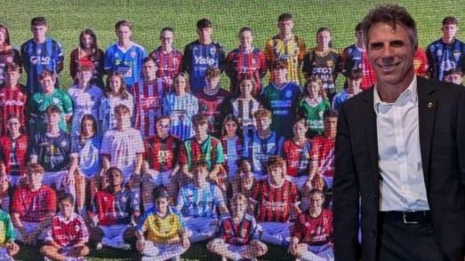Gianfranco Zola ambasciatore dello sport nel mondo