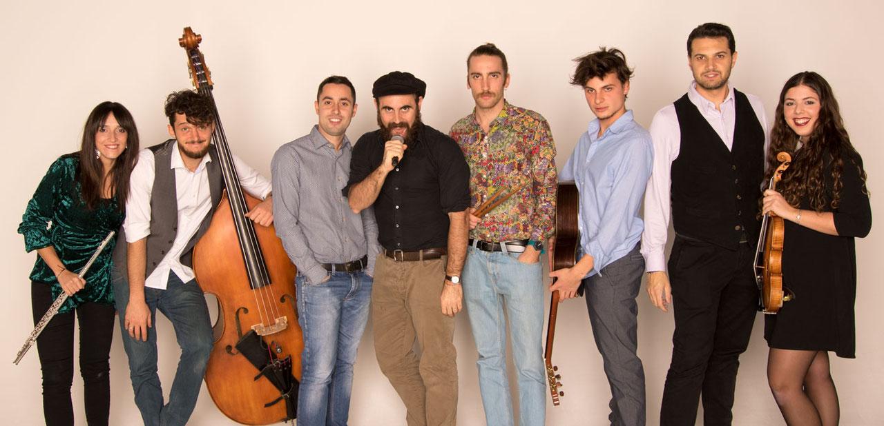 DeSamistade cantano De André al teatro San Prospero