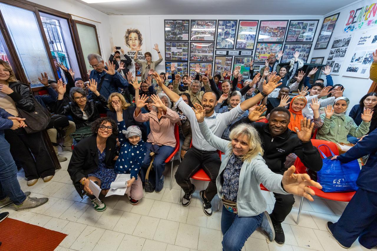 Ferrara, Cittadini del Mondo allo sfratto: «Abbiamo bisogno di una casa»