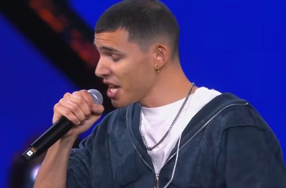 Damiano Caddeo da Sinnai conquista XFactor con 4 “sì”, Lauro: «Sei interessante» – VIDEO