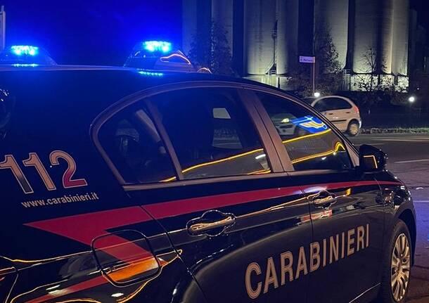 Prato, giovane rapinato rischia di subire abusi sessuali: arrestato uno dei tre aggressori