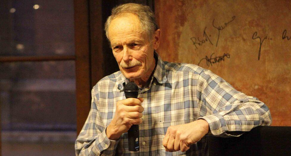 Erri De Luca a Ferrara con “L’età sperimentale”: «Affronto la vecchiaia in modo sgangherato»