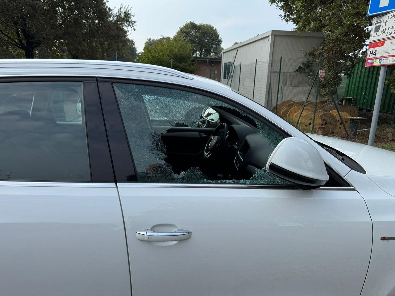 Reggio Emilia: due auto spaccate in una settimana nel parcheggio dell’ospedale