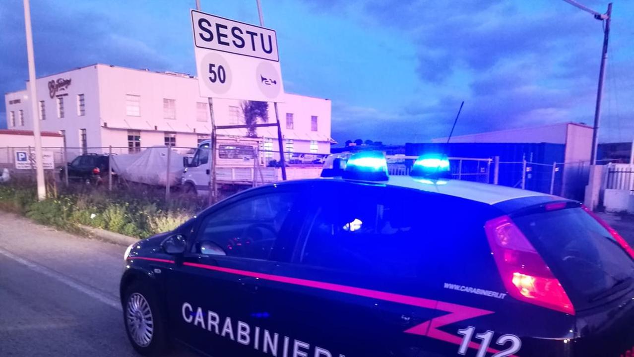 «Dammi i soldi o ti uccido», estorsione ai danni di un pensionato: i carabinieri arrestano un 41enne