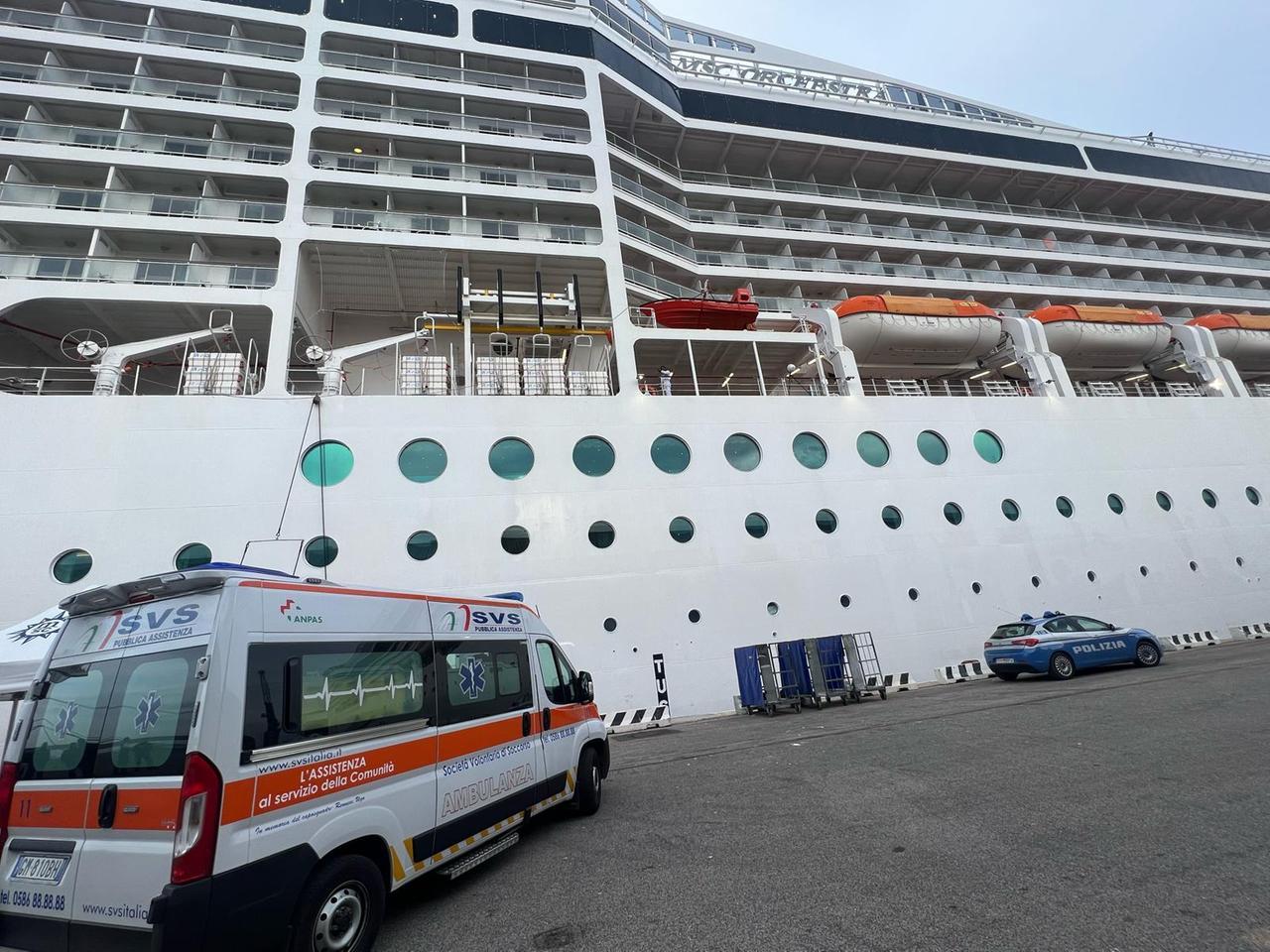 Livorno, ha un malore sulla nave da crociera: grave un 61enne