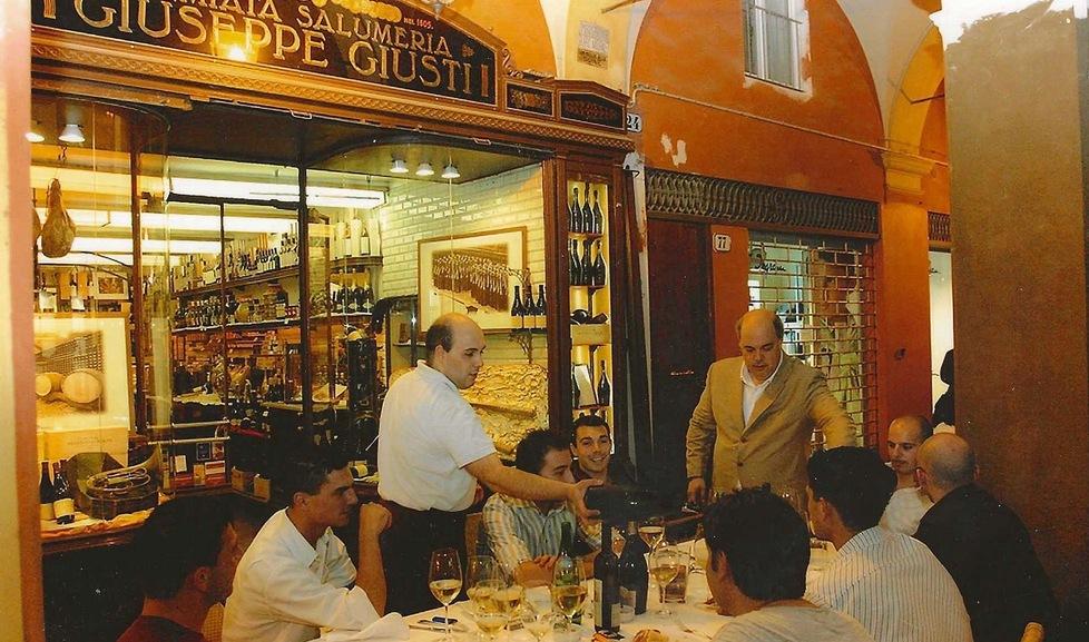 
	Una foto storica dell'Enogastronomia Giusti

