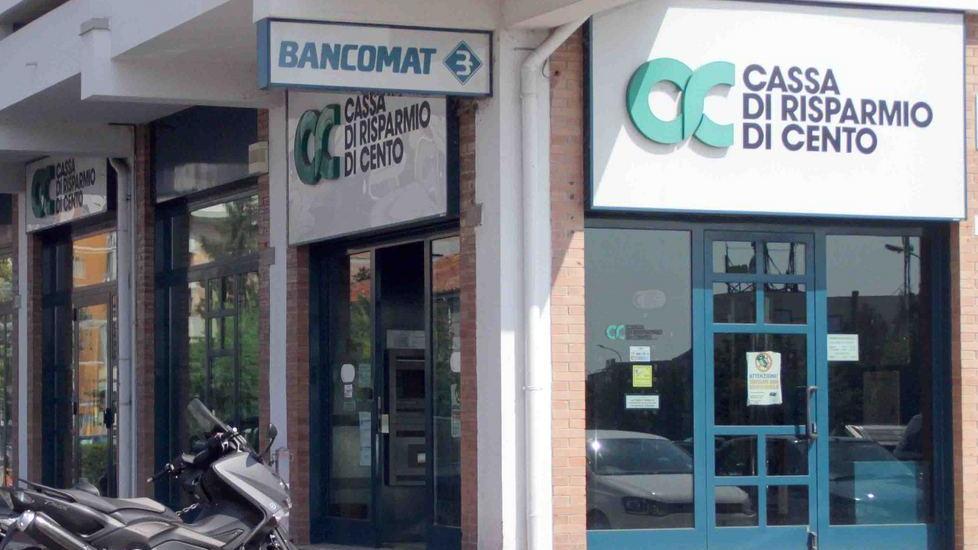 Rapina in banca da 1.500 euro