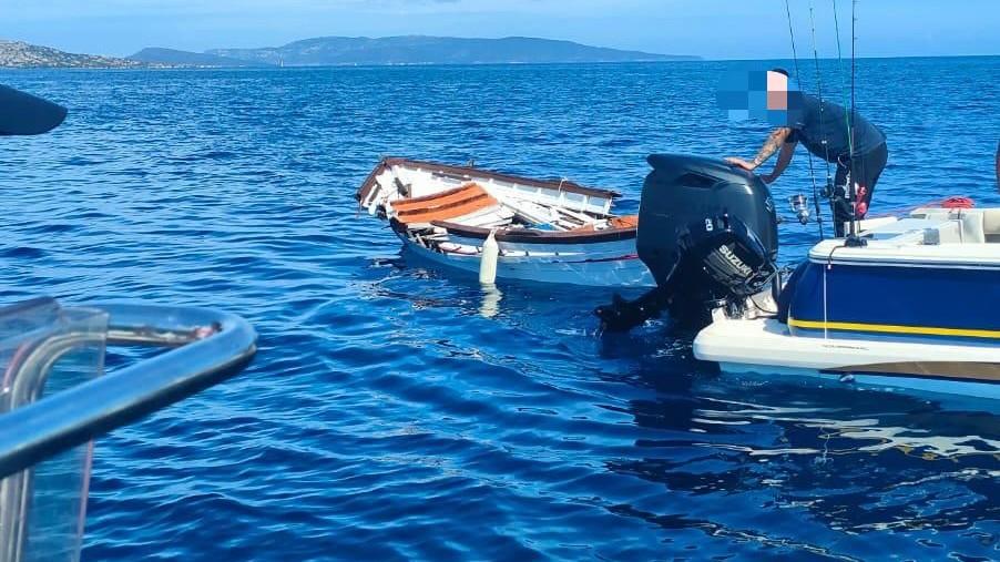 Collisione fra barche al largo di Stintino: ferita una donna