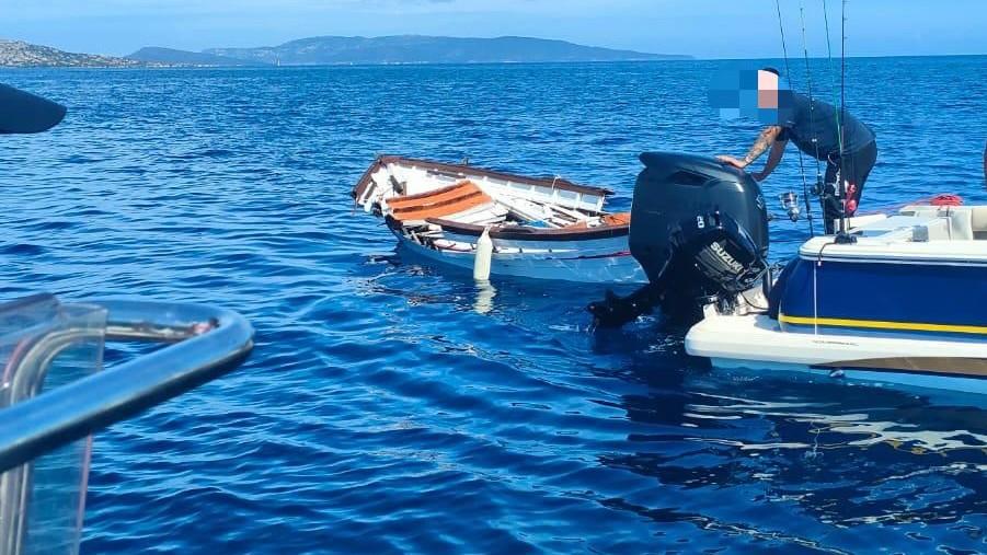 Collisione fra barche al largo di Stintino: ferita una donna