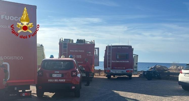 Turista scomparso dall’hotel: lo ritrovano senza vita su un costone roccioso