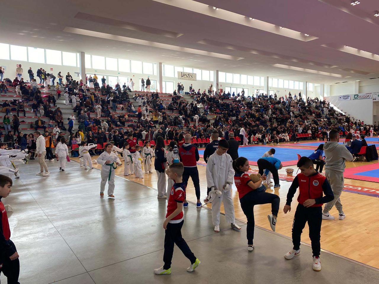 Il palazzetto di Sa Rodia è incompleto, il Comune: «Per i lavori servono 2 milioni»