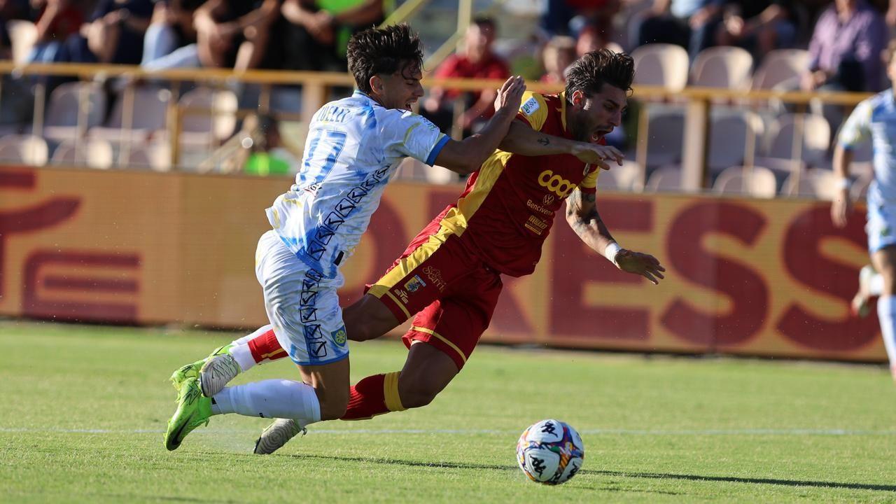 Un'azione del match