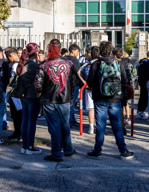 Ritorno a scuola per 37.800 ferraresi, ma gli studenti sono in calo