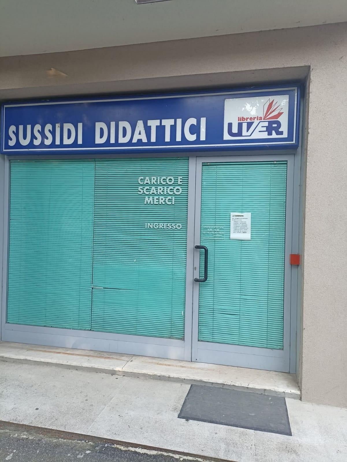 A Reggio Emilia chiude dopo 76 anni la libreria Uver