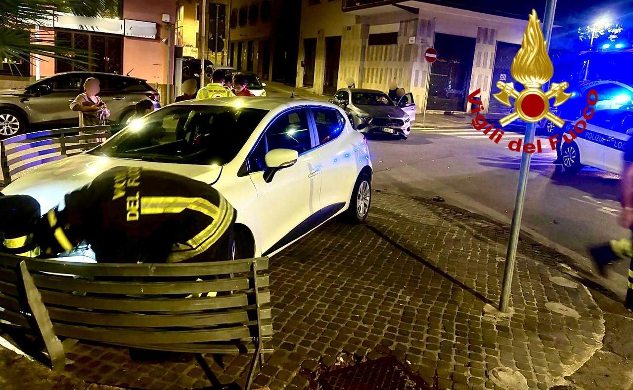 Sassari, schianto all’incrocio: ferite due donne