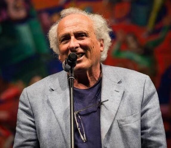 Reading collettivo a Reggio Emilia per Stefano Benni