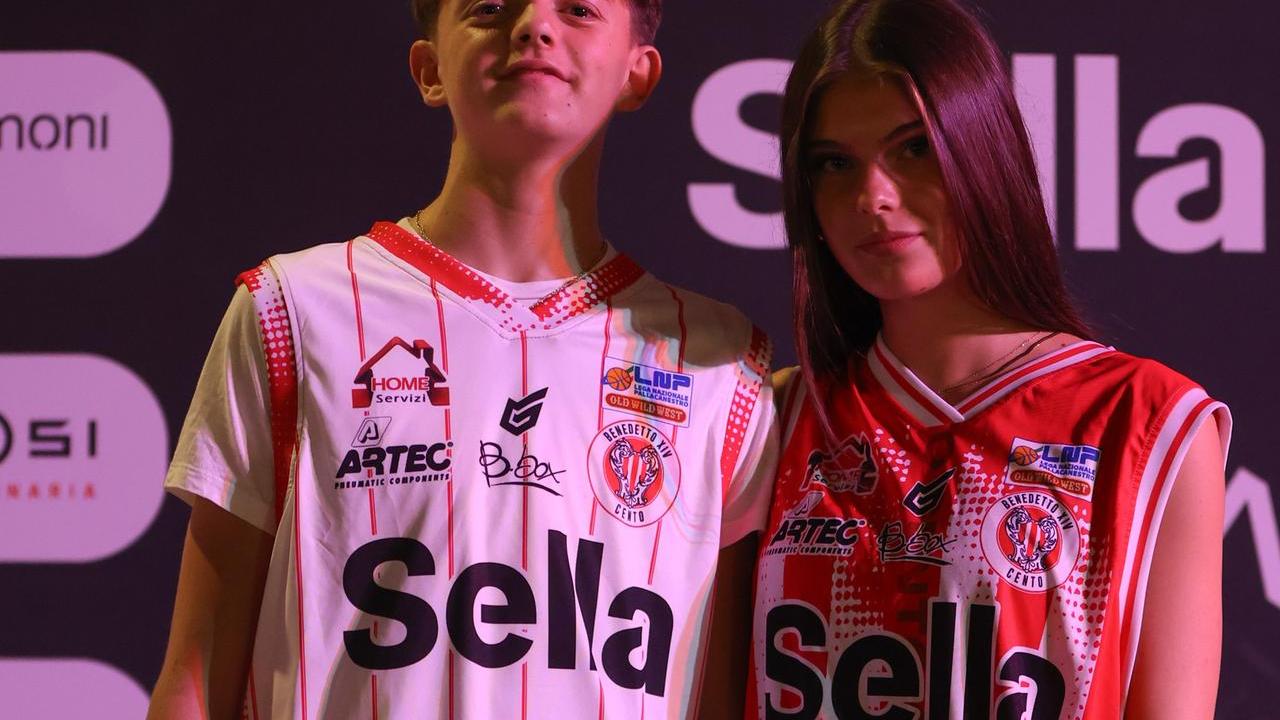 Prima bianca e sorpresa per l’away. La Benedetto svela le nuove maglie