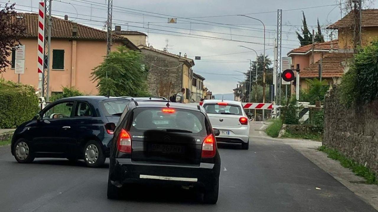 
	Uno dei passaggi a livello in tilt

