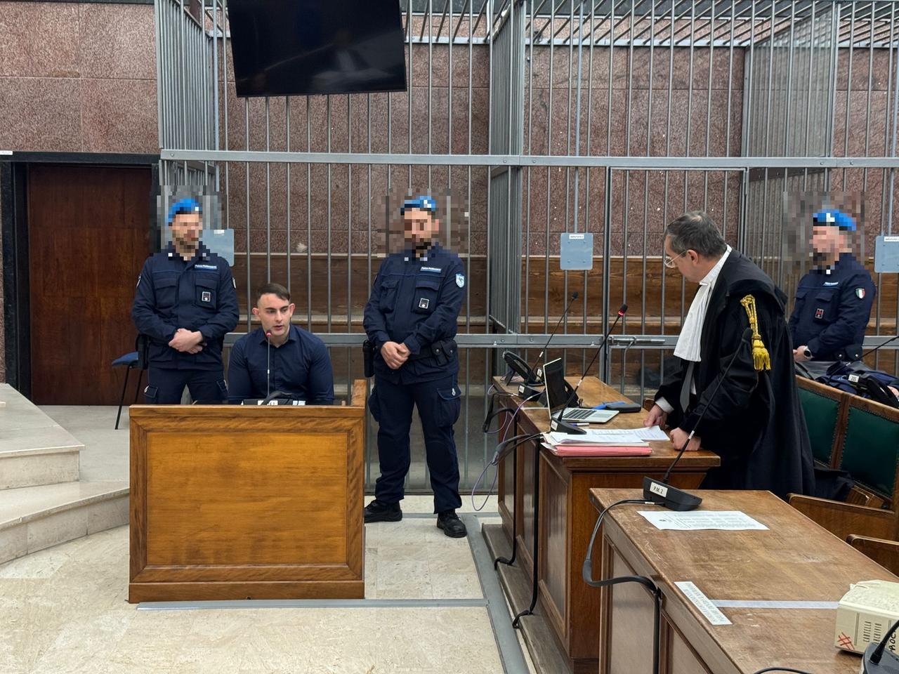 Michele Fresi il 28enne di Arzachena durante l'udienza in Corte d'Assise a Sassari
