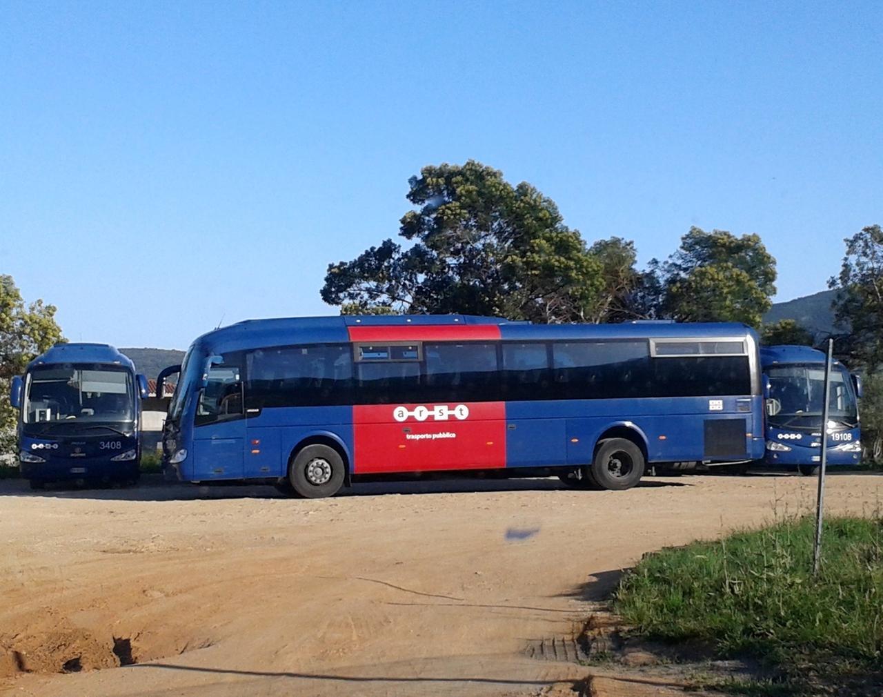 Bus Olbia-San Teodoro, con l’inizio della scuola servizio in tilt: i passeggeri restano a terra