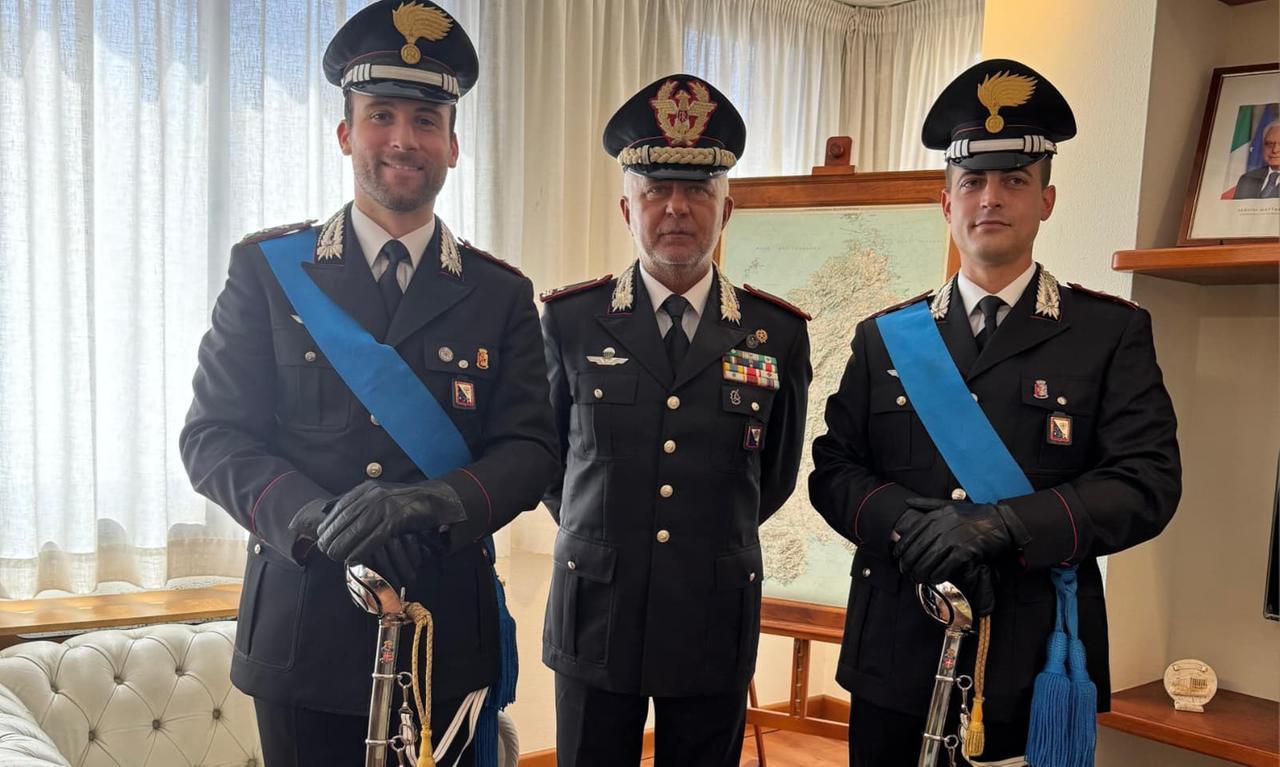 
	Da sinistra il capitano Rutigliani, il generale Grasso e il capitano Striano

