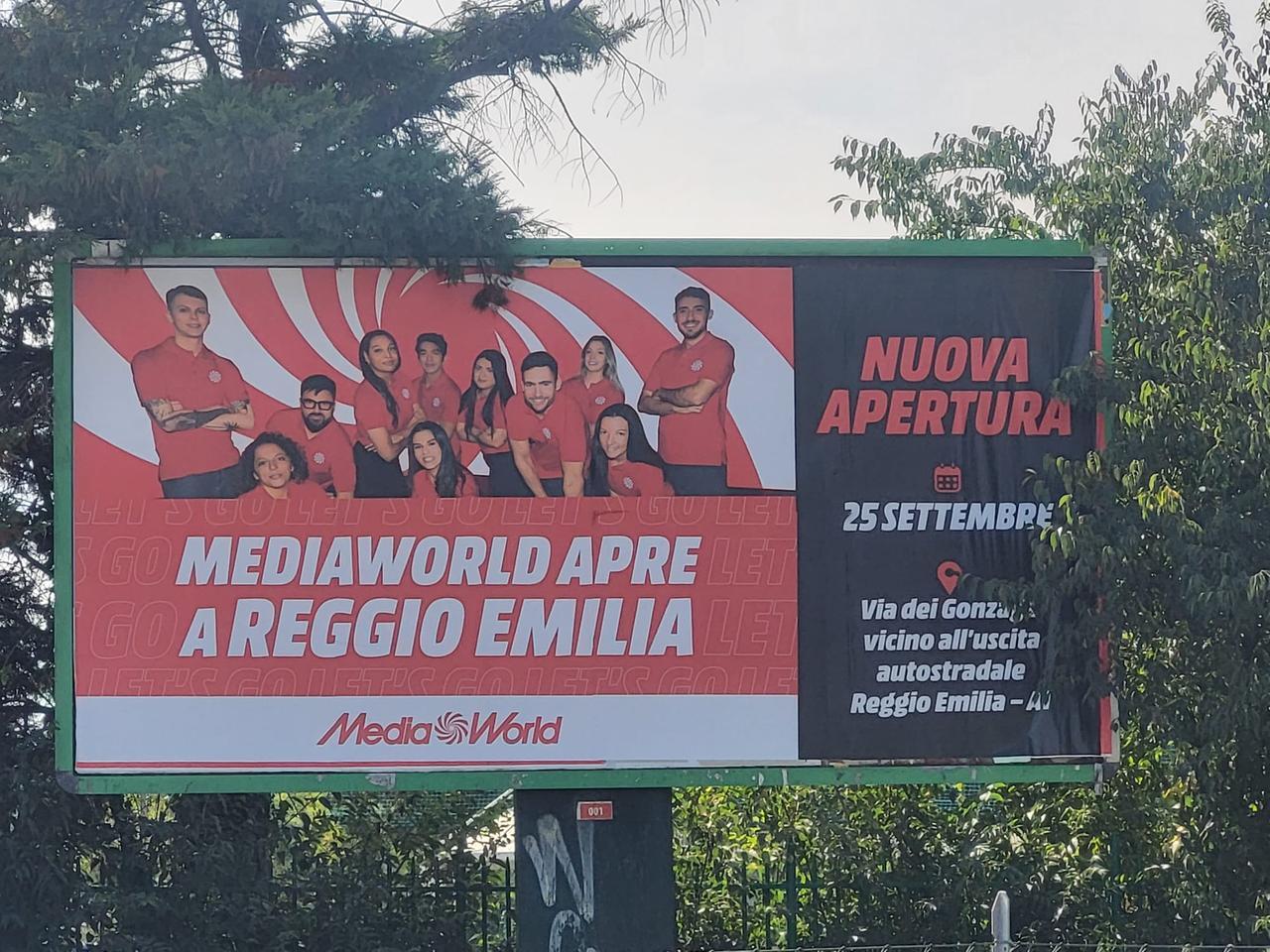 MediaWorld, i cartelloni annunciano: il 25 settembre apre il nuovo store