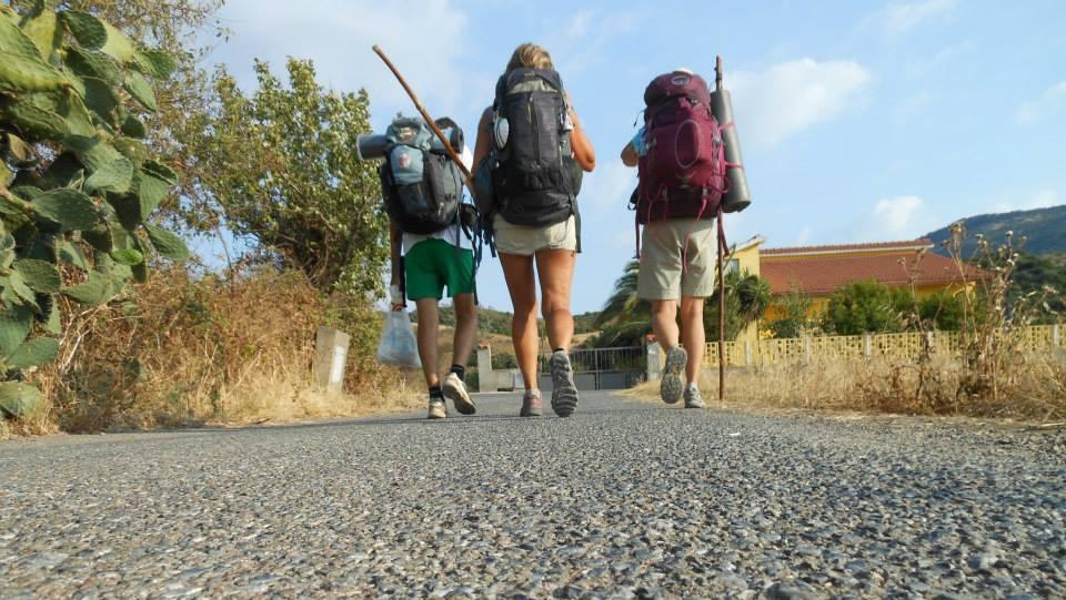 Escursioni e pellegrinaggi: torna “Noi camminiamo in Sardegna” per conoscere l’isola a piedi