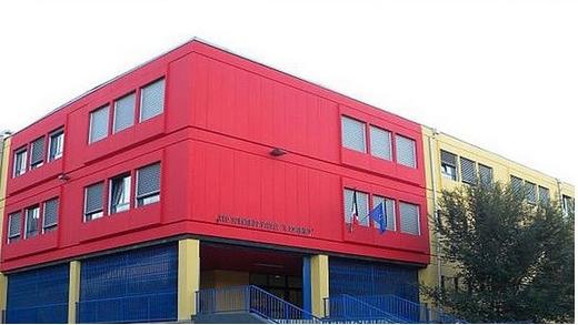 L'ingresso del Liceo scientifico Copernico