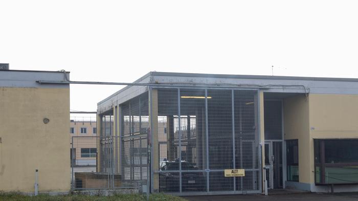 Prende il reddito di cittadinanza dal carcere, va a processo. Ma si difende: «Io l'avevo detto...»