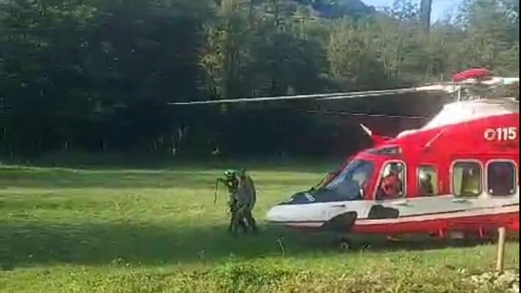 L'elicottero dei vigili del fuoco