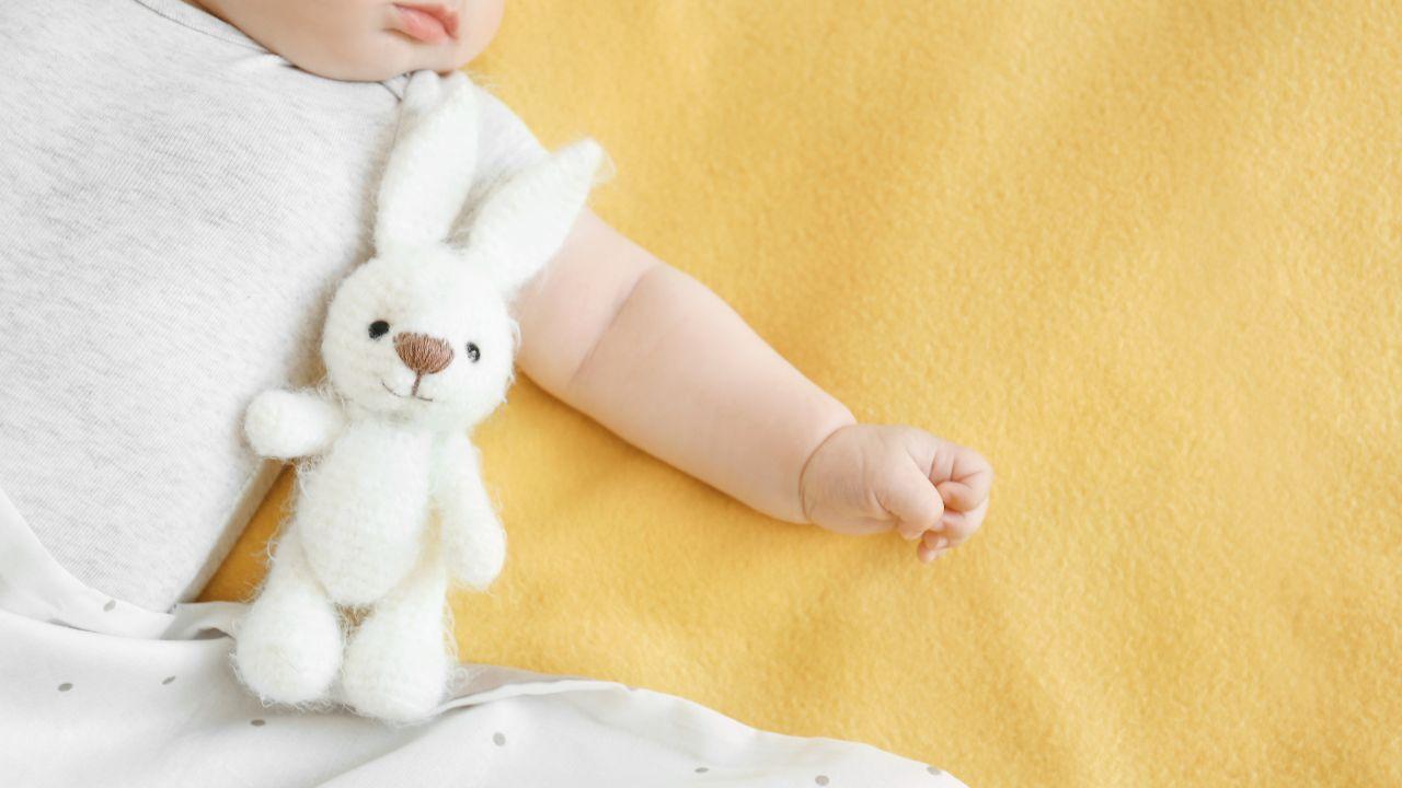 Disturbi del sonno, melatonina ai bambini: ecco dose e orario ideali