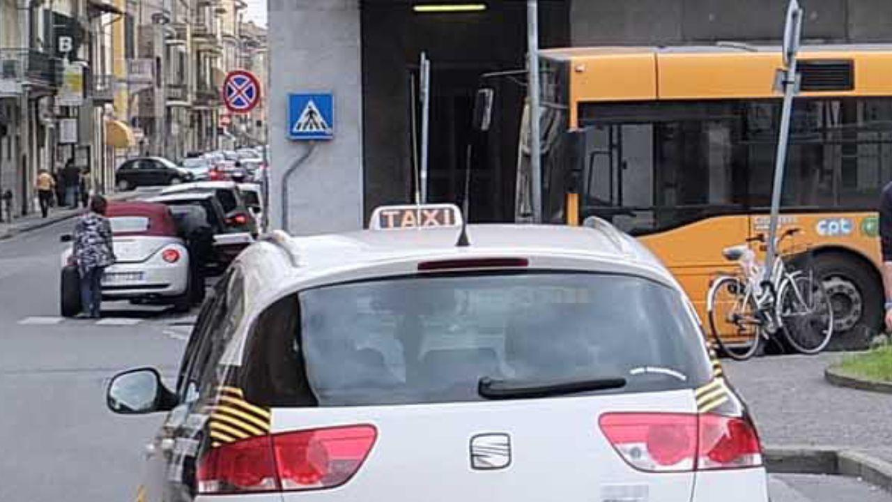 
	Il piazzale della stazione di Pisa e sullo sfondo a sinistra la via Corridoni dove &egrave; avvenuta l'aggressione

