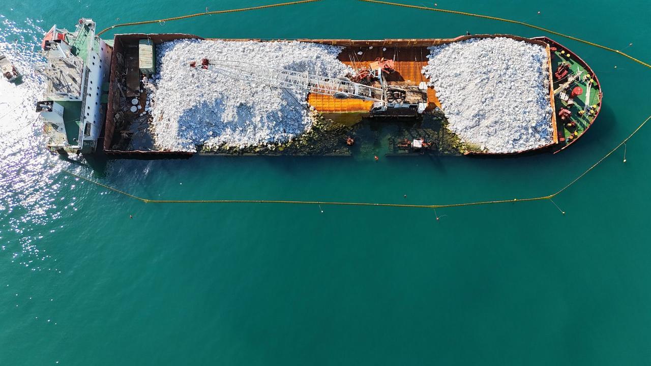 Rimozione della nave Guang Rong a Marina di Massa, quando inizia e i tempi