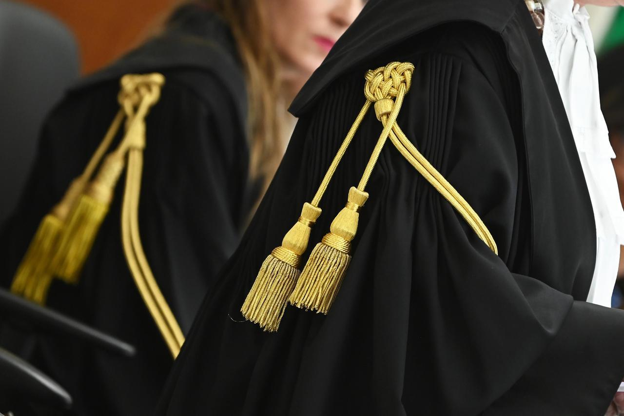 Ferrara, minacciata dall’ex dopo la denuncia: lui e gli amici dal giudice