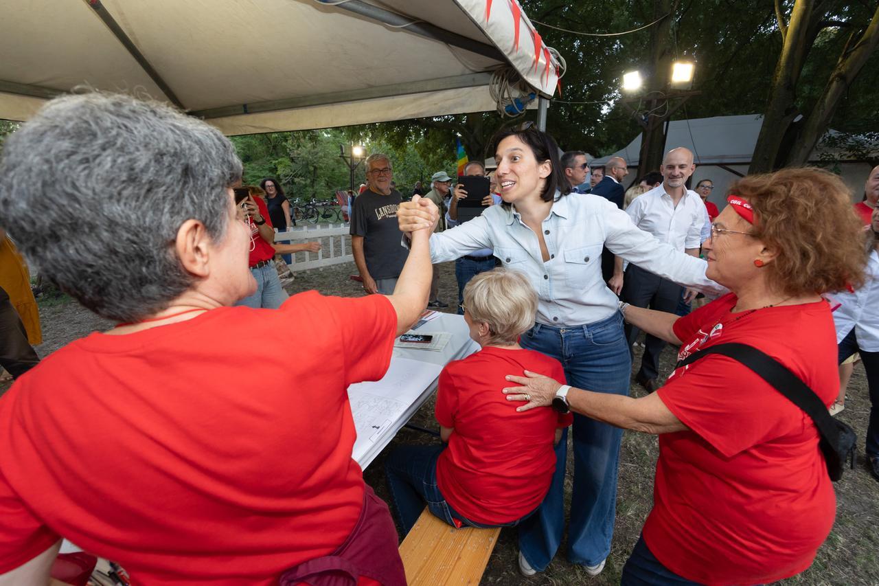 Elly Schlein suona la carica: «Vinceremo a Ferrara»