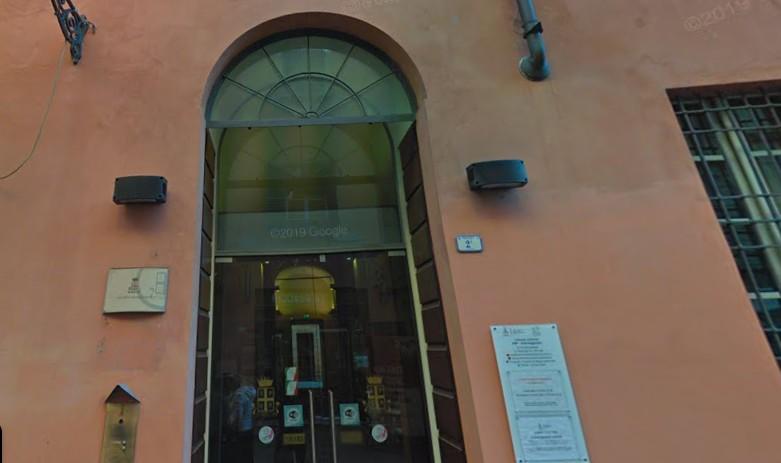 Collari per tutti i dipendenti Urp: è la nuova misura anti-aggressioni