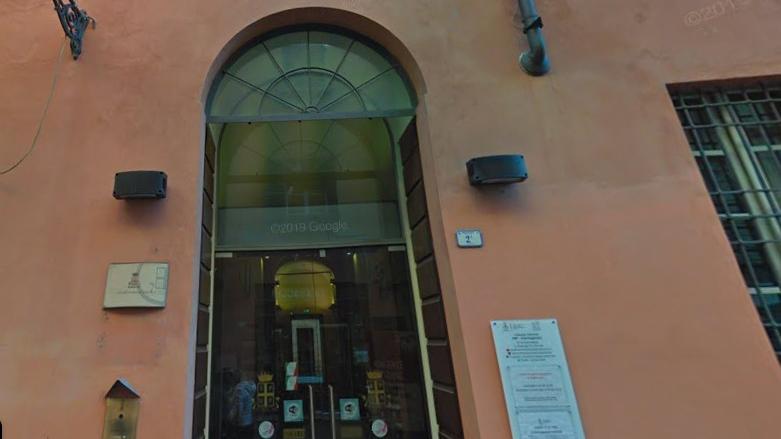 Collari per tutti i dipendenti Urp: è la nuova misura anti-aggressioni